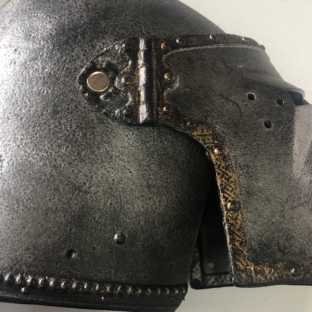 Medieval Style Knight Headdress - Picture 7 of 15